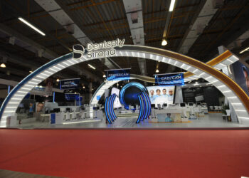Estande Desntsply Sirona no evento Ciosp, executado pela Vertical Stands